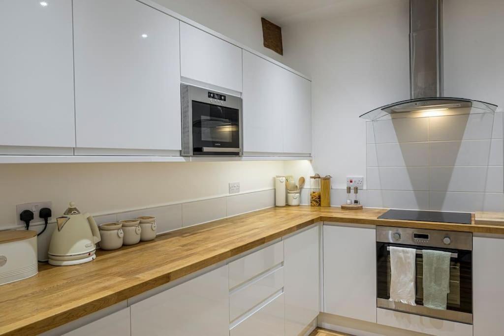 Barbican, Plymouth Outstanding Luxury Apartment エクステリア 写真